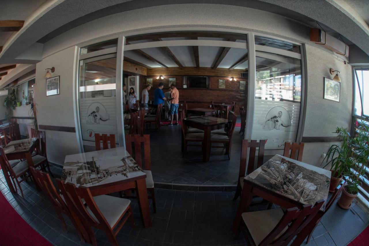 Dionis Rooms & Apartments Prilep Eksteriør bilde