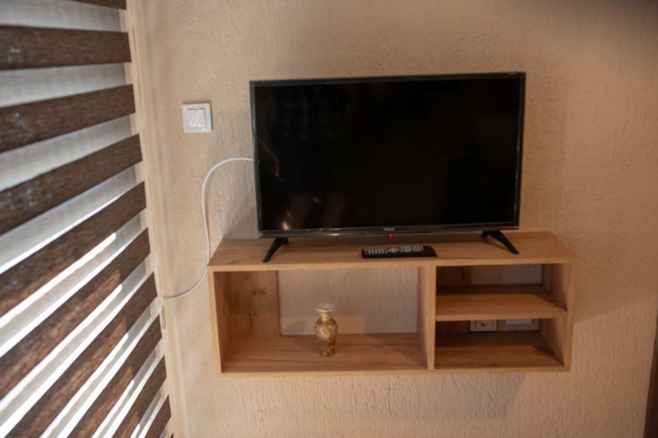 Dionis Rooms & Apartments Prilep Eksteriør bilde