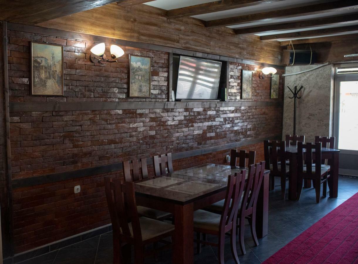 Dionis Rooms & Apartments Prilep Eksteriør bilde