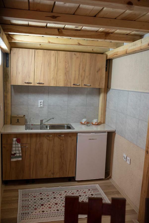 Dionis Rooms & Apartments Prilep Eksteriør bilde