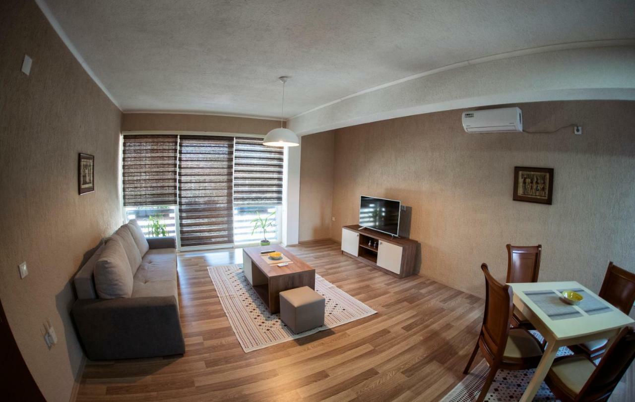 Dionis Rooms & Apartments Prilep Eksteriør bilde